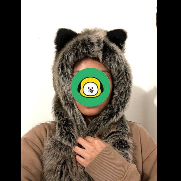 Grey Wolf Spirit Hood (Faux Fur) - Picture 4 of 4